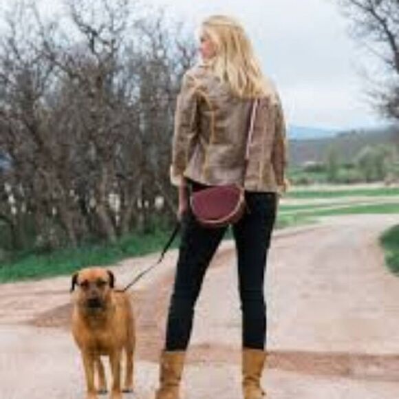 India Hicks Cartridge Bag - Merlot - Picture 10 of 10